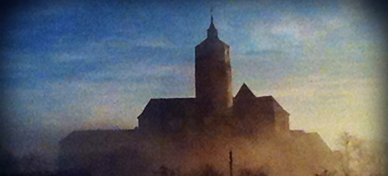 Burg Lockenhaus im Morgengrauen