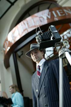 GRAND HOTEL DIAMONDS NIGHT 2004 - 3 6 - CINEWOLF media productions image of 30BU0617- CINEWOLF media productions