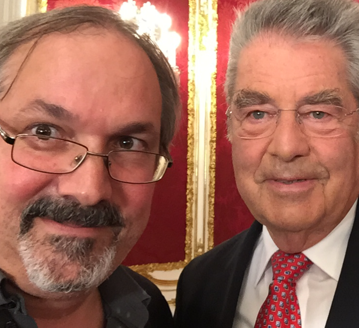 cinewolf media productions - Wolf mit Bundespräsident Heinz Fischer, Mai 2016