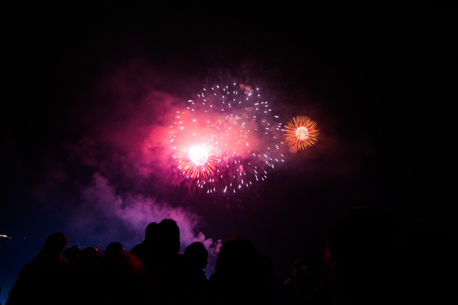 Opening Park Hotel Vitznau – Spektakuläres Feuerwerk 7 - CINEWOLF media productions cinewolf media productions - Opening Park Hotel Vitznau - Spektakuläres Feuerwerk