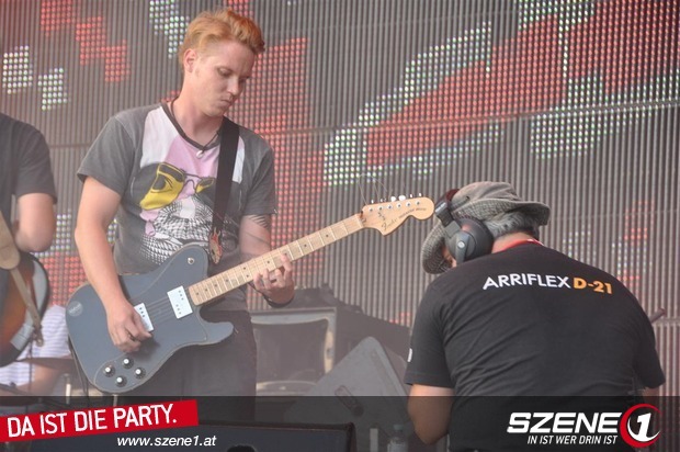 cinewolf media productions - Wolf Zöttl hinter der Kamera beim Linzer Kronefest 2012