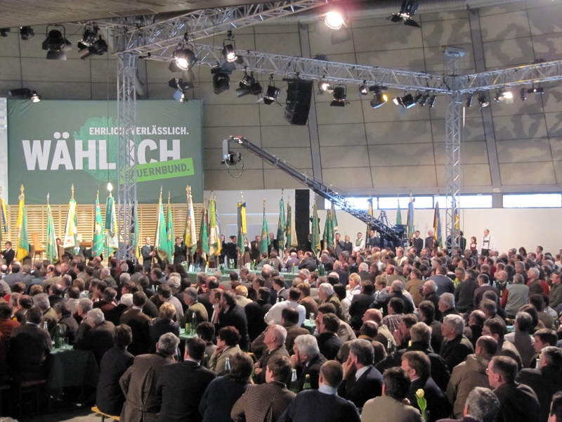 cinewolf media productions - Kamerakran bei Wahlkampfauftakt des NÖ Bauernbundes 2010