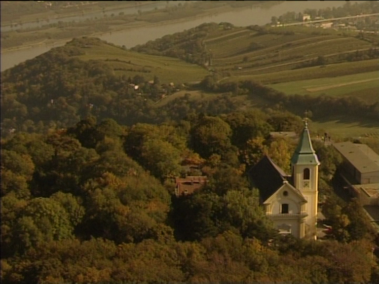 cinewolf media productions - Das Kahlenbergerdorf - Zwischen Wein und Wasser - Josefskirche am Kahlenberg