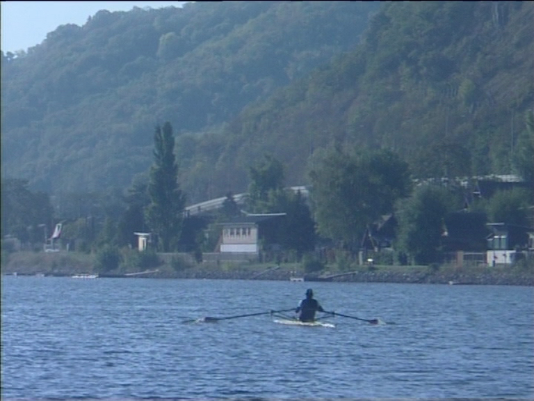 cinewolf media productions - Das Kahlenbergerdorf - Zwischen Wein und Wasser - Rudern in der Kuchelau