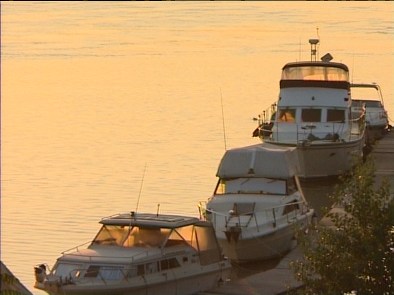 cinewolf media productions - Das Kahlenbergerdorf - Zwischen Wein und Wasser - Sonnenaufgang über der Donau